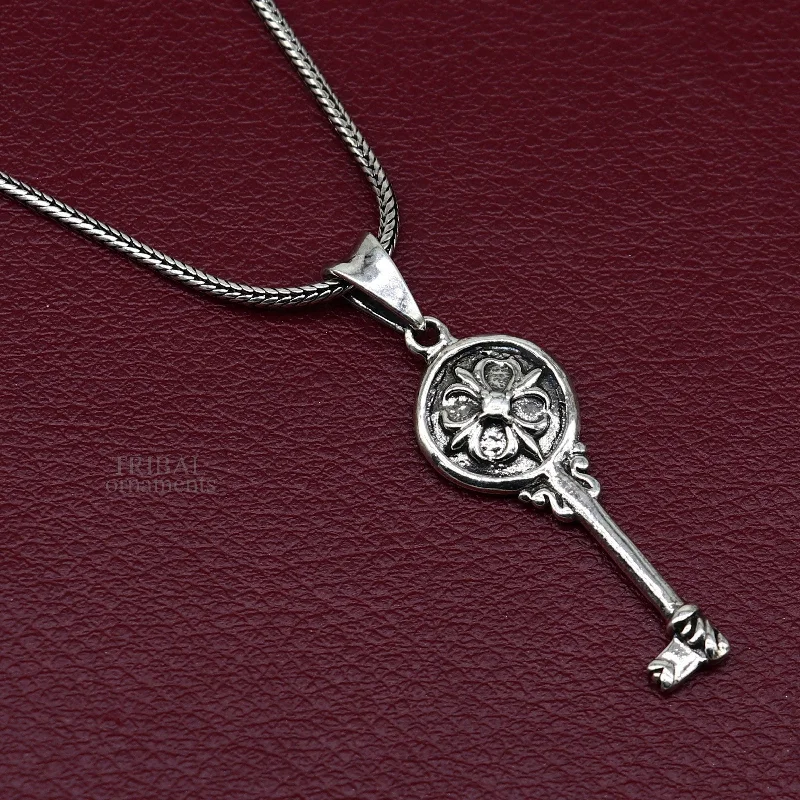 925 sterling silver vintage style handmade key pendant, amazing fancy stylish attractive pendant for boy's and girl's  ssp1607