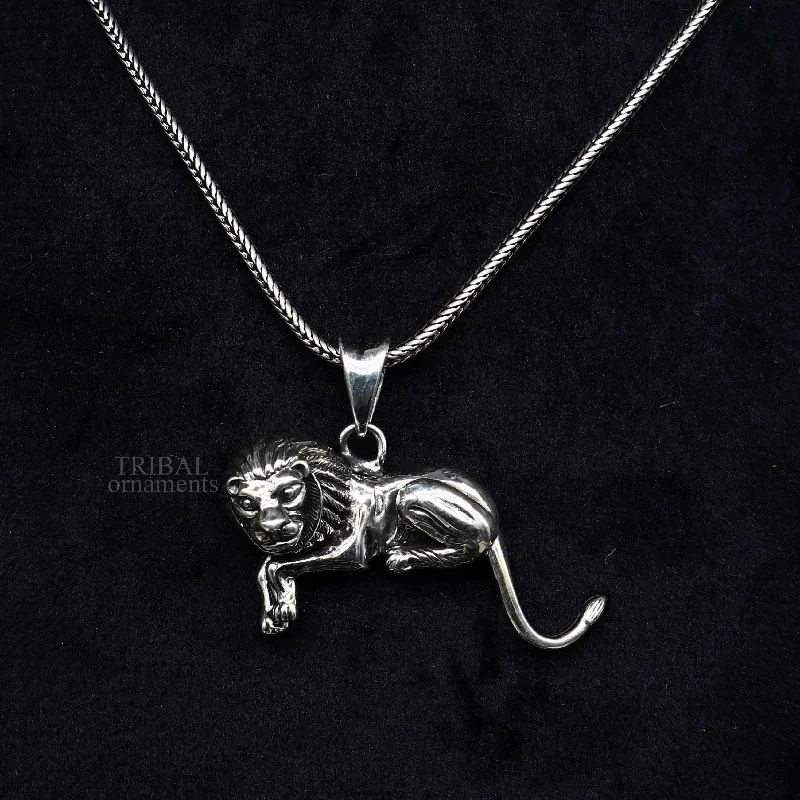 Amazing unique Elegant 925 sterling silver handmade lion design pendant solid pendant, best unisex gifting jewelry from india ssp1461