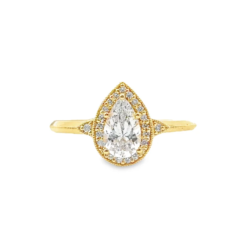 Padis Classique Halo Engagement Ring