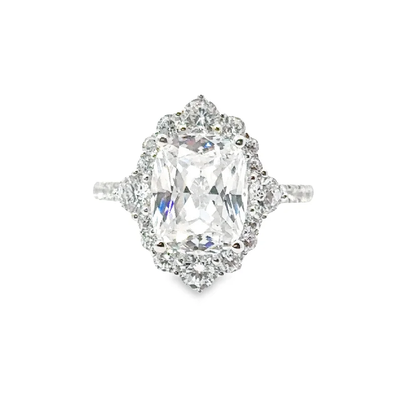 Padis Classique Halo Engagement Ring