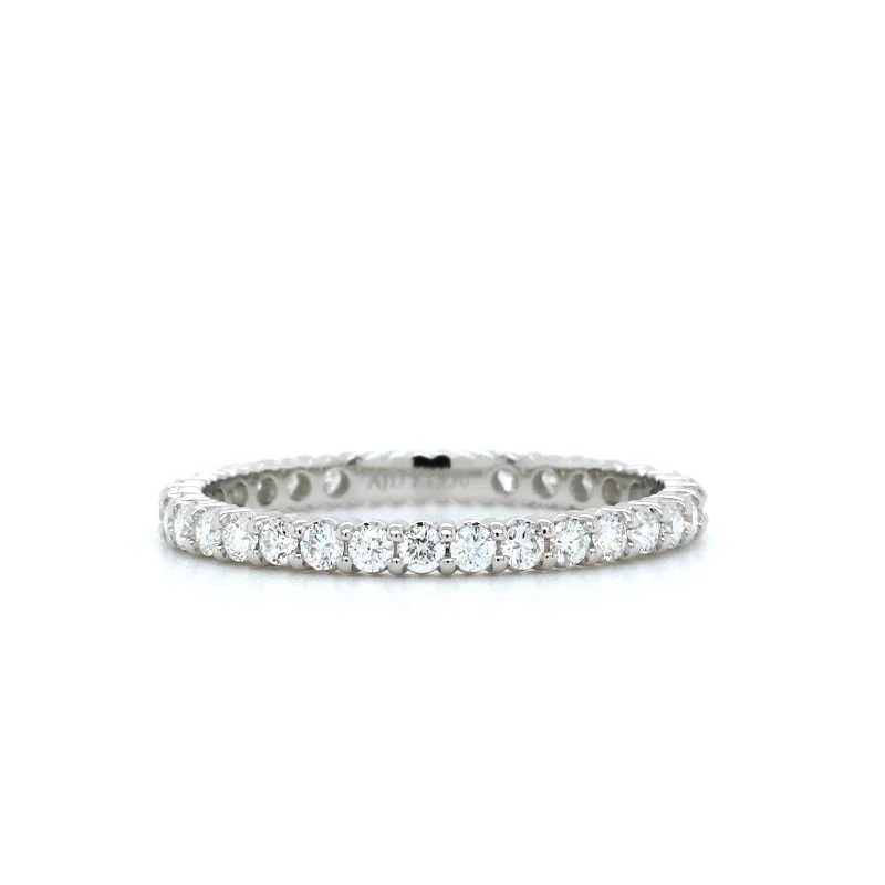 18K White Gold Shared Prong Diamond Band