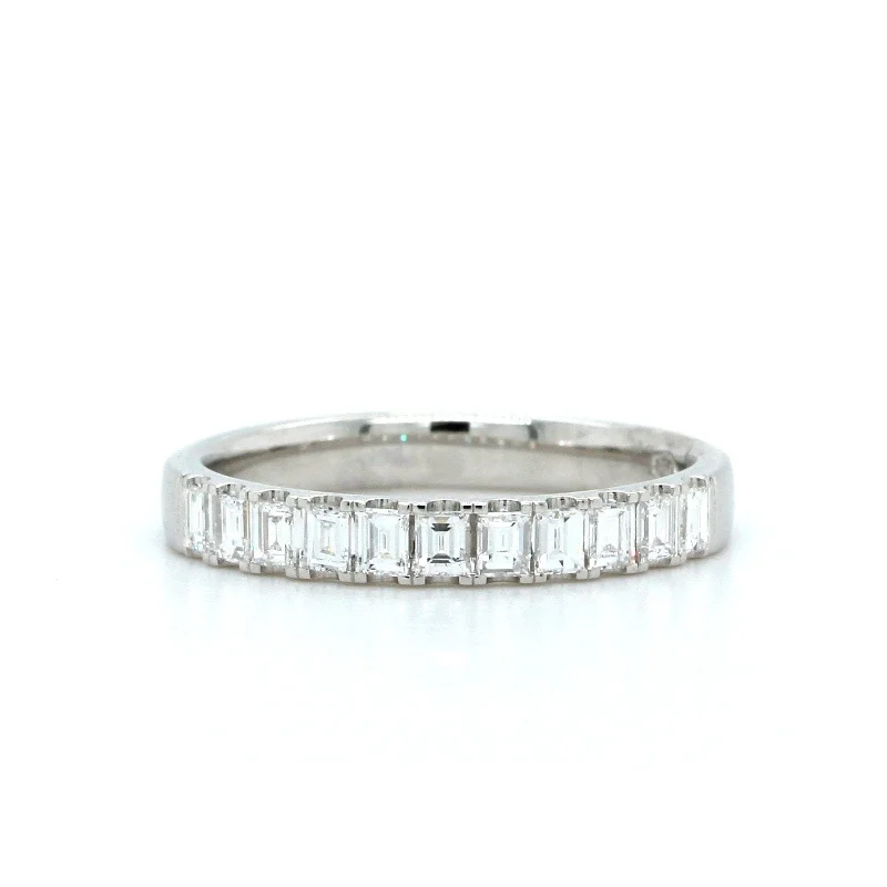 18K White Gold Baguette Diamond Band