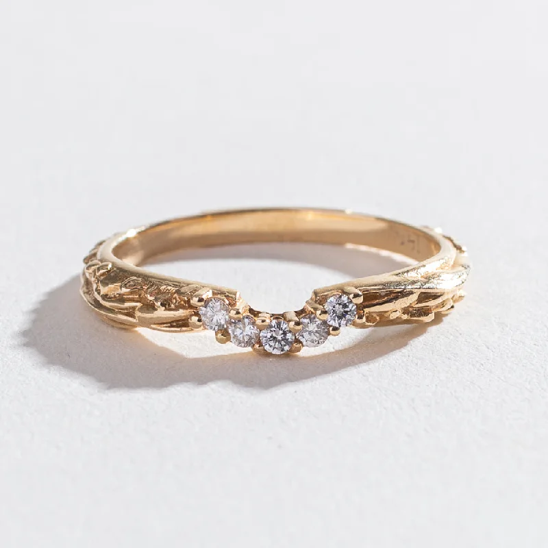 PAVE MATRIX CONTOUR BAND | 14K GOLD & MOISSANITE