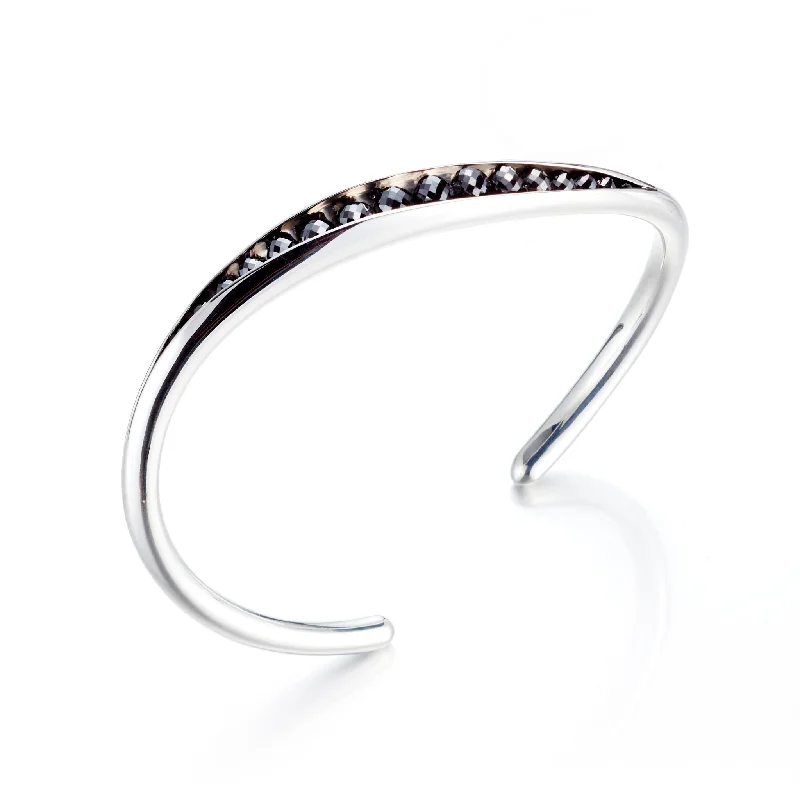 Black Diamond Wave Cuff